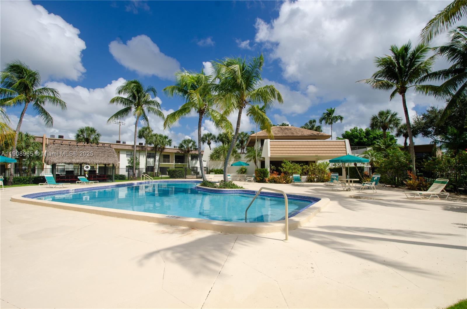 SUNRISE POINT CONDO BLDG - Residential