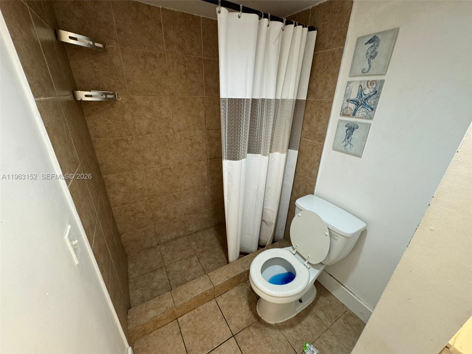 BAYSHORE TREASURE CONDO - Residential Lease