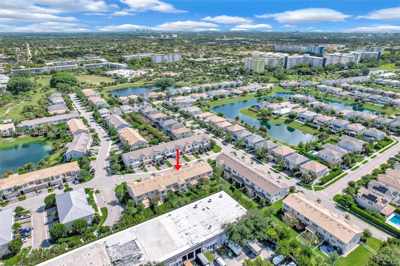 HILLCREST COUNTRY CLUB SO - Residential