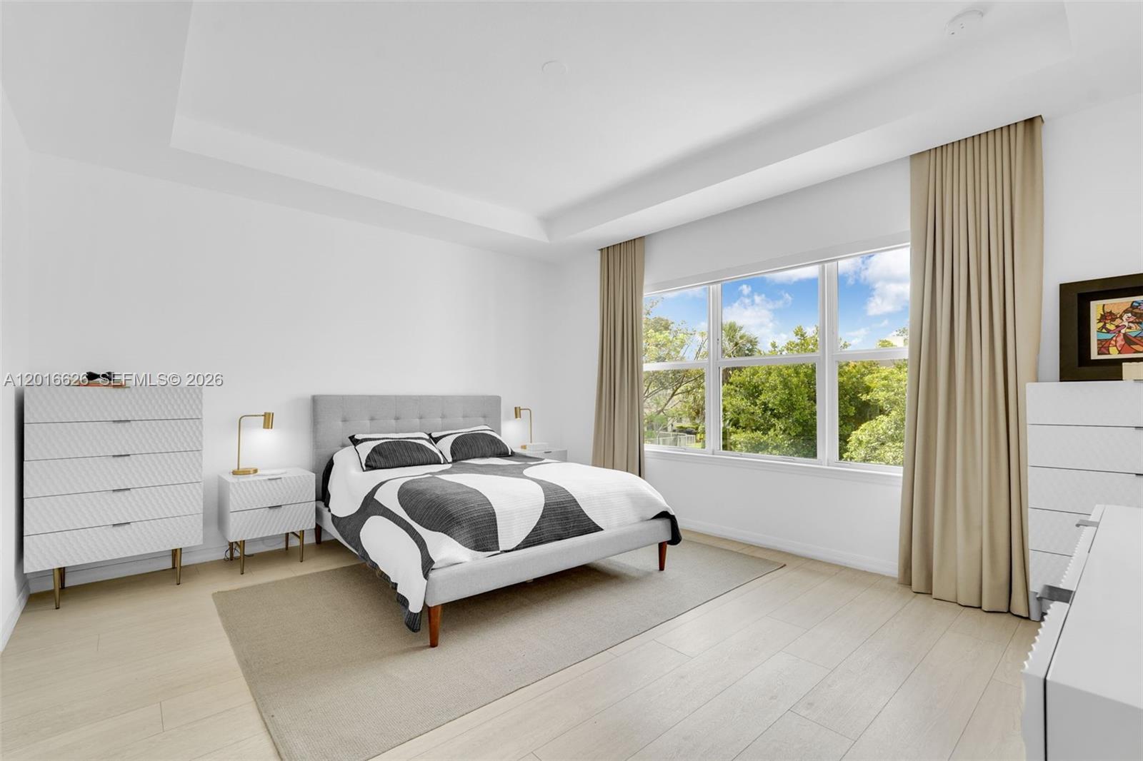 HILLCREST COUNTRY CLUB SO - Residential