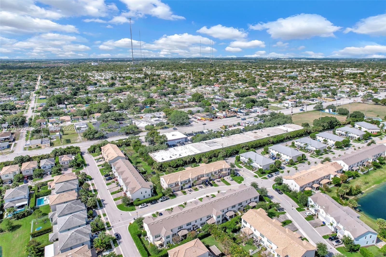 HILLCREST COUNTRY CLUB SO - Residential