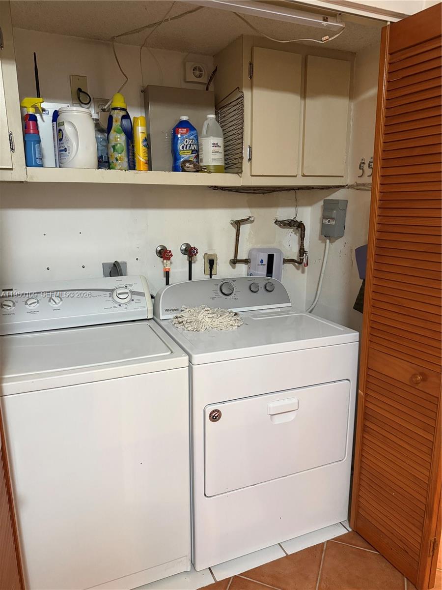 LAKES MEADOW VILG HOMES C - Residential