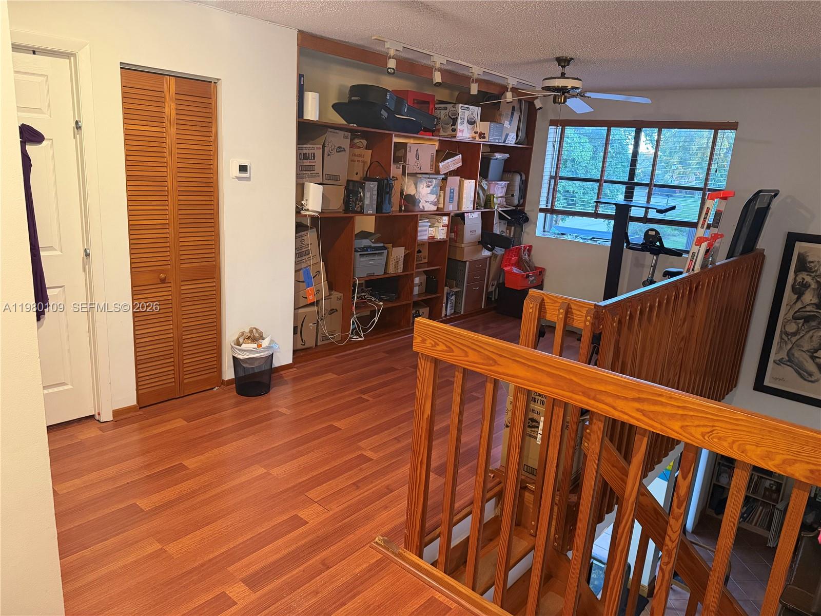 LAKES MEADOW VILG HOMES C - Residential