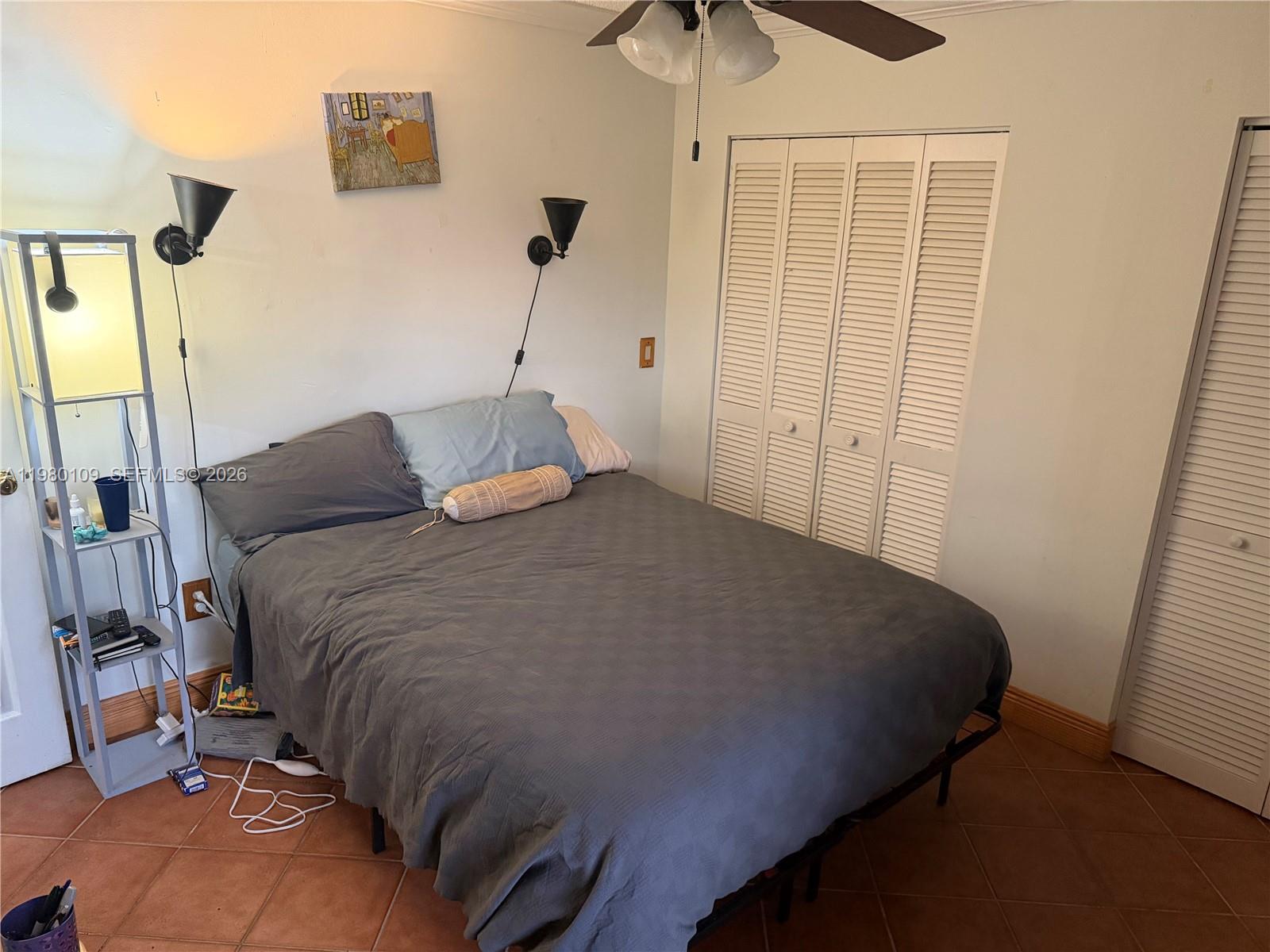 LAKES MEADOW VILG HOMES C - Residential