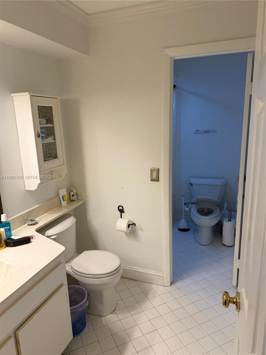 LAKES MEADOW VILG HOMES C - Residential