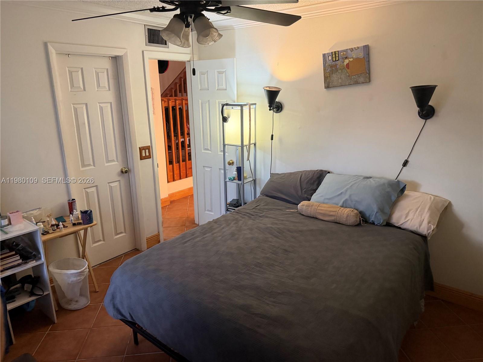 LAKES MEADOW VILG HOMES C - Residential