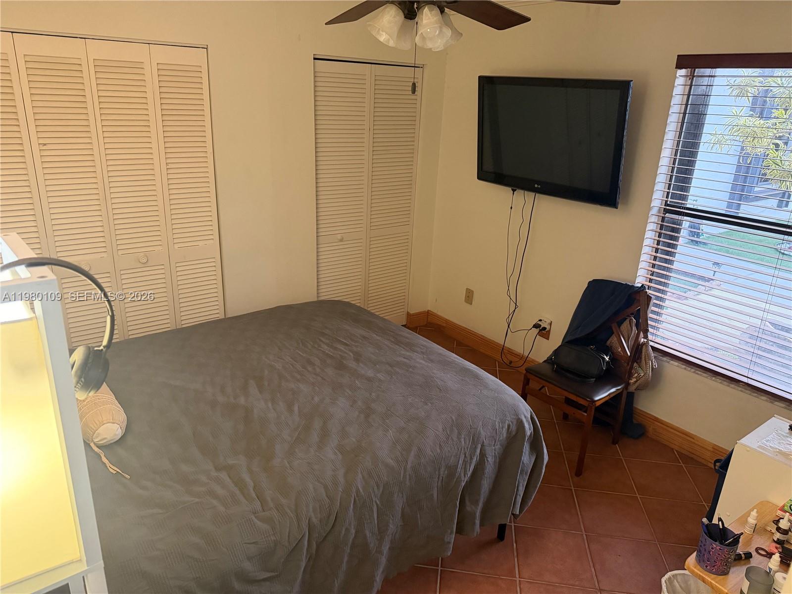 LAKES MEADOW VILG HOMES C - Residential