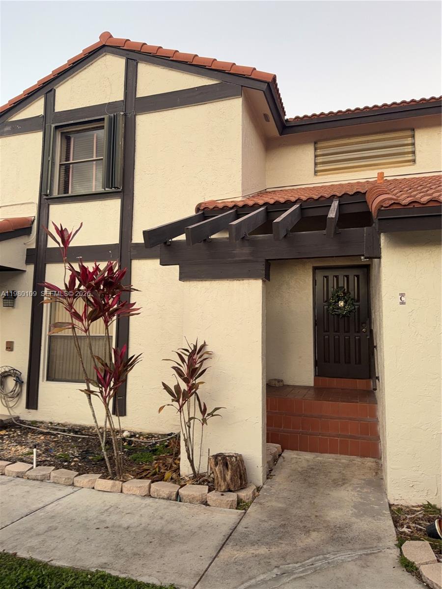 LAKES MEADOW VILG HOMES C - Residential