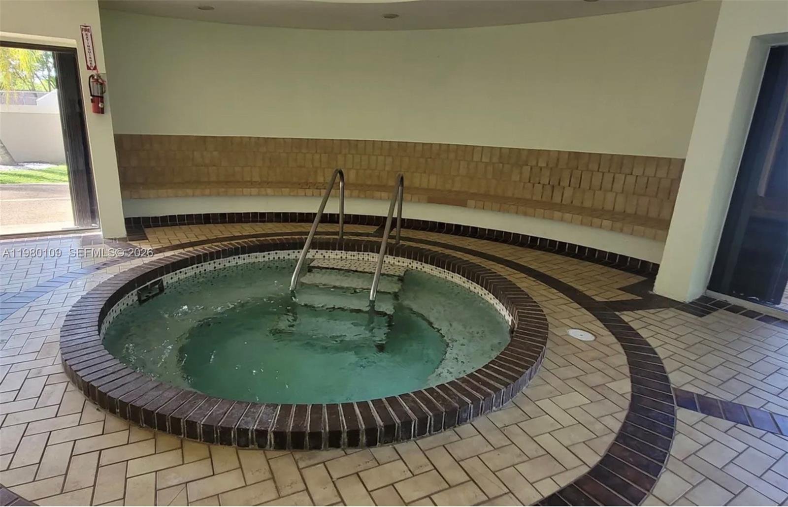 LAKES MEADOW VILG HOMES C - Residential