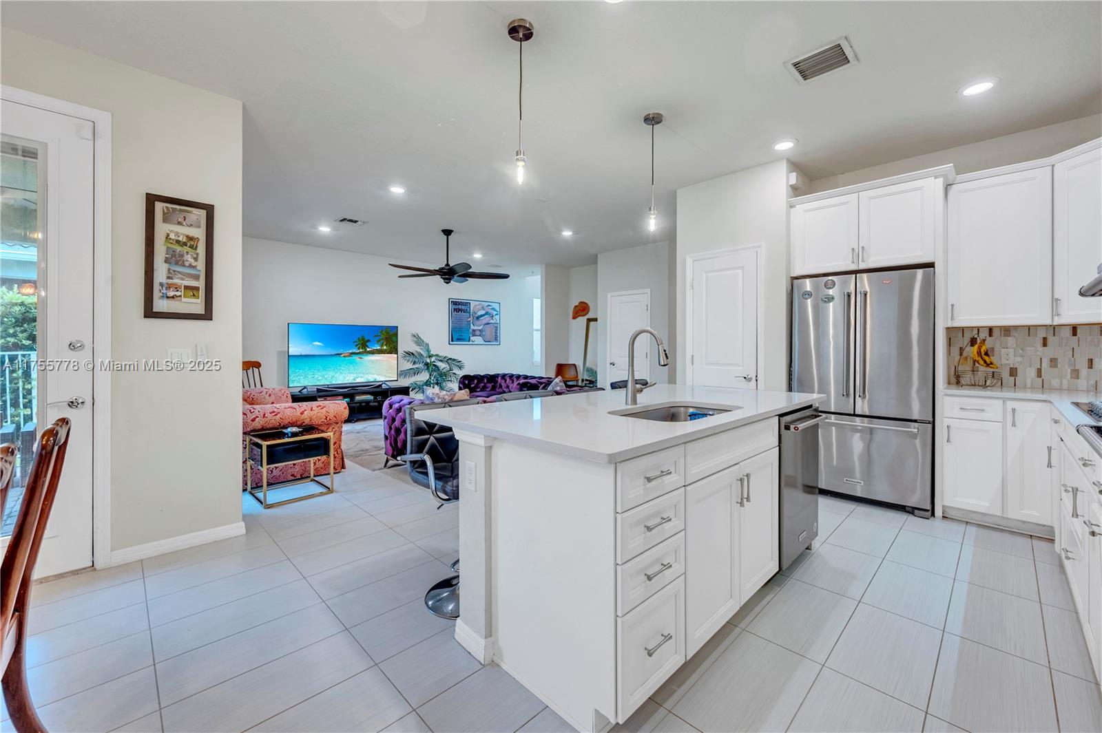 HILLCREST COUNTRY CLUB SO - Residential