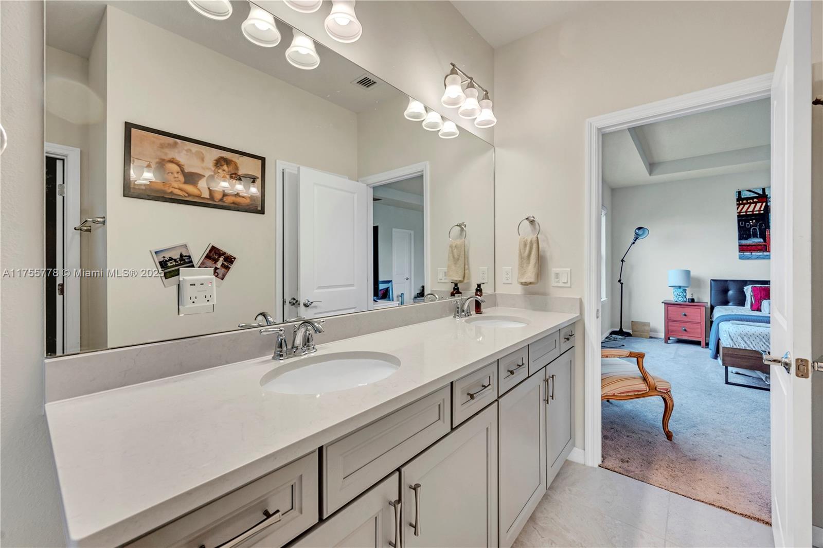 HILLCREST COUNTRY CLUB SO - Residential