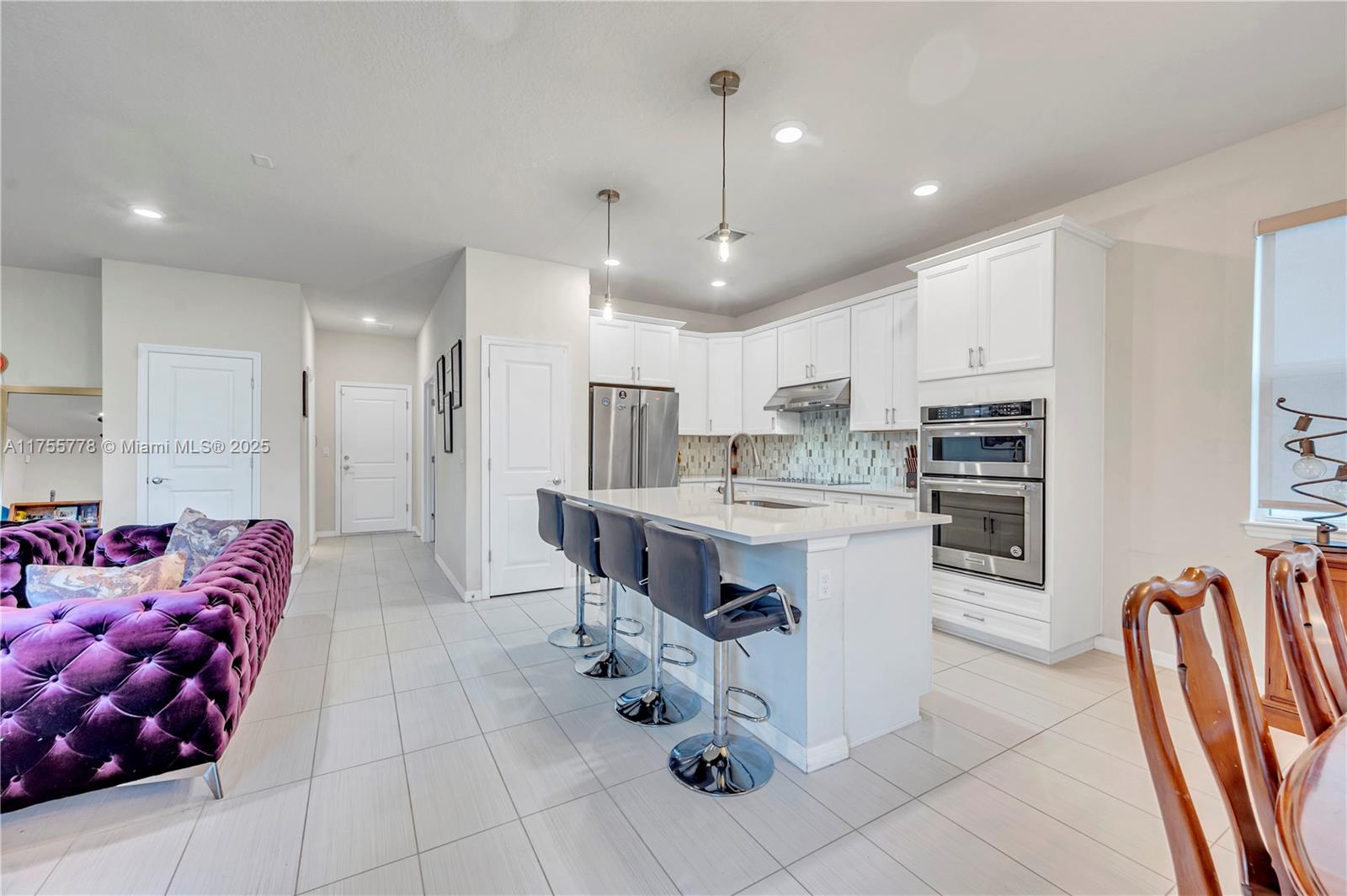 HILLCREST COUNTRY CLUB SO - Residential