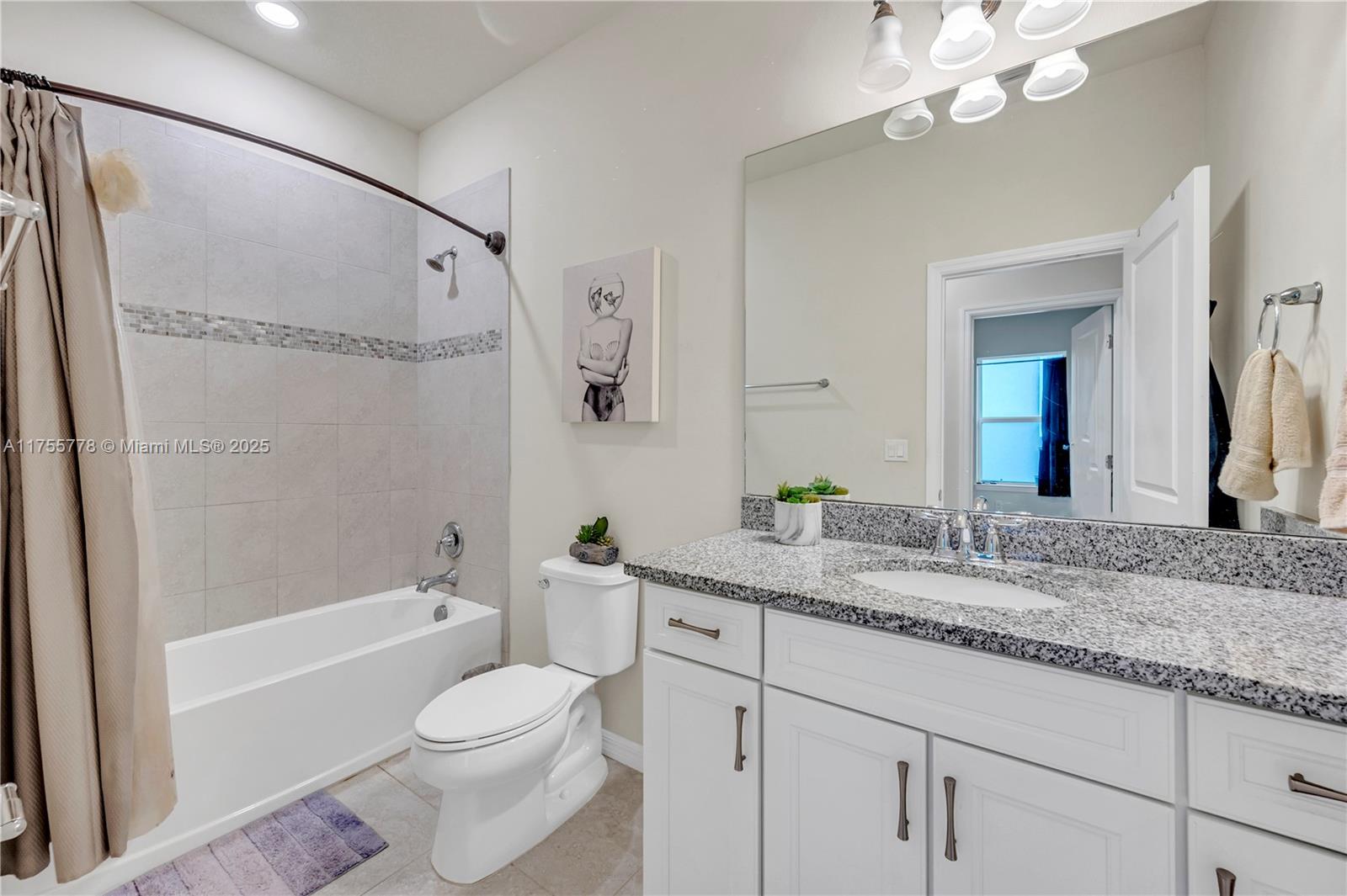 HILLCREST COUNTRY CLUB SO - Residential
