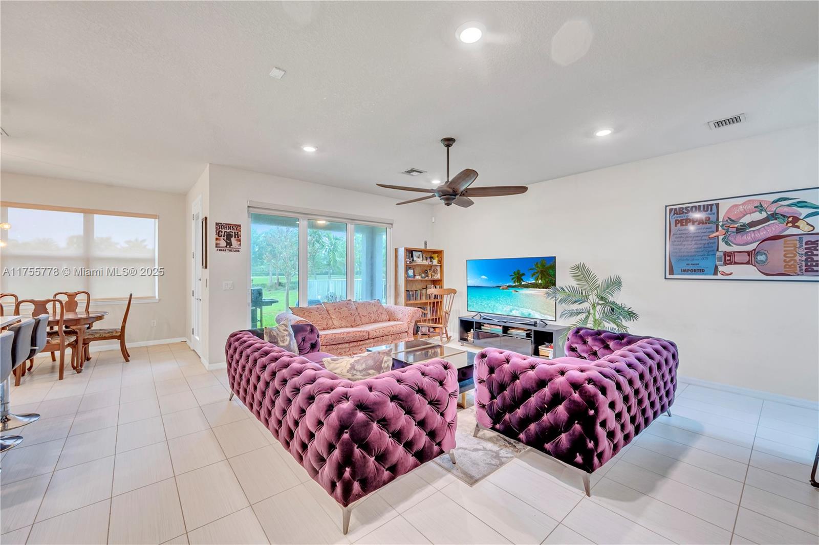 HILLCREST COUNTRY CLUB SO - Residential