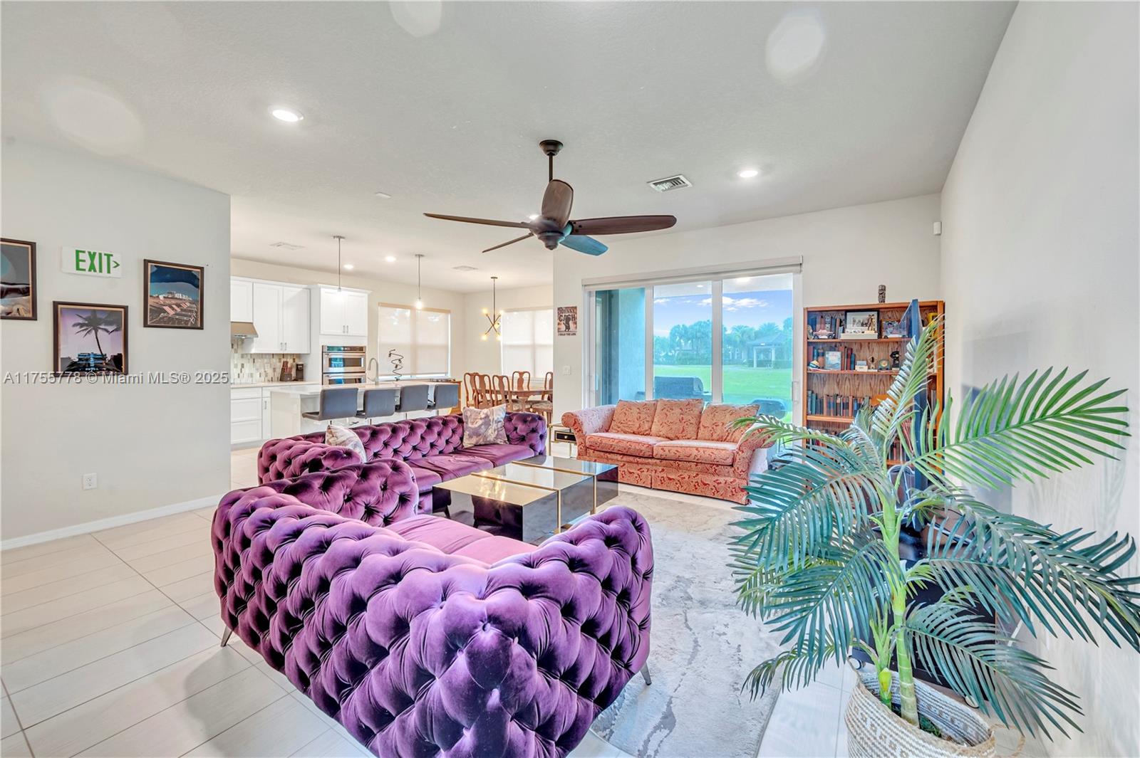 HILLCREST COUNTRY CLUB SO - Residential