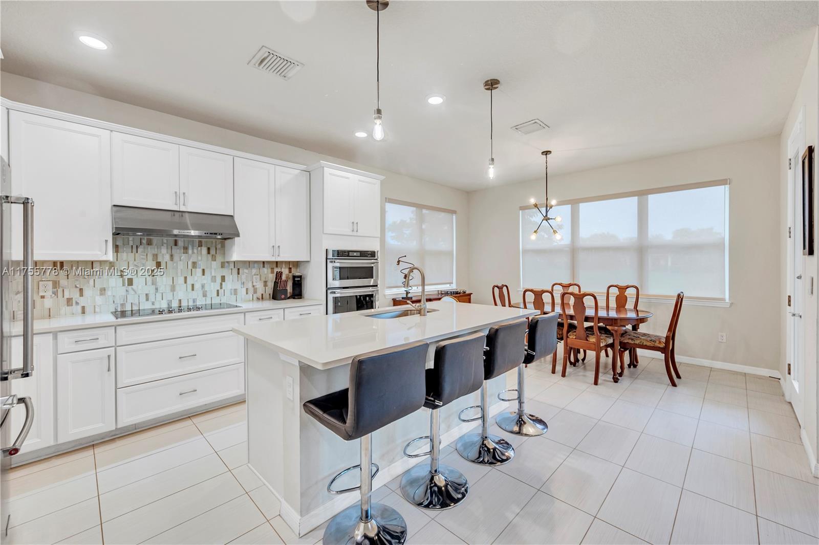 HILLCREST COUNTRY CLUB SO - Residential