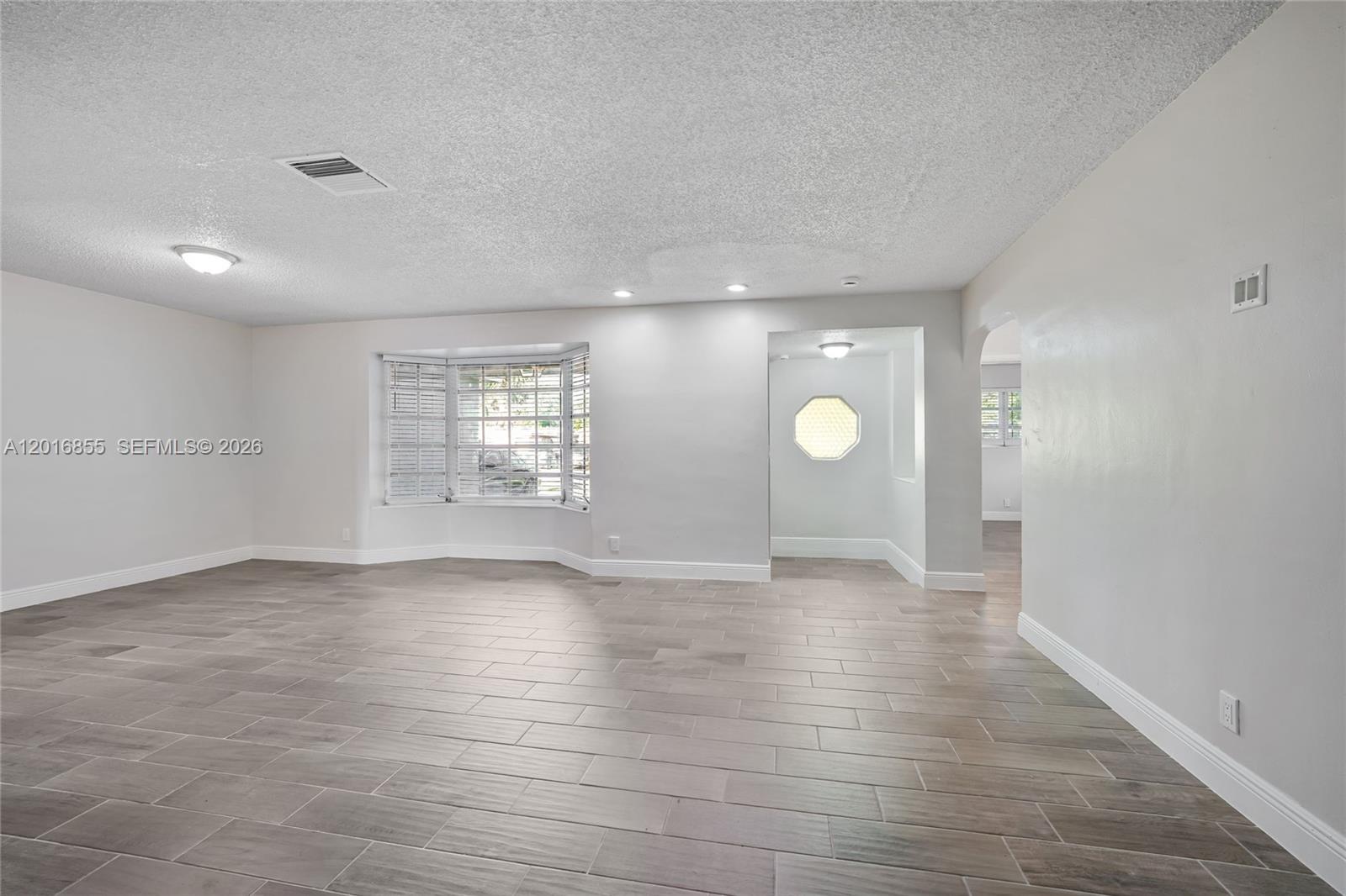 ORIOLE ESTATES SEC 4 - Residential