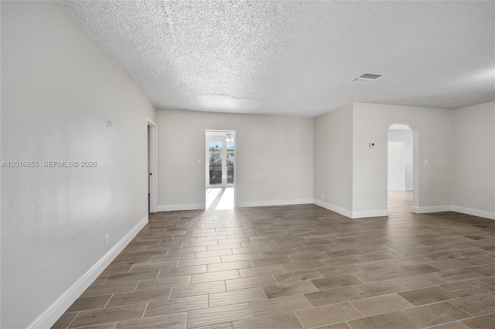 ORIOLE ESTATES SEC 4 - Residential
