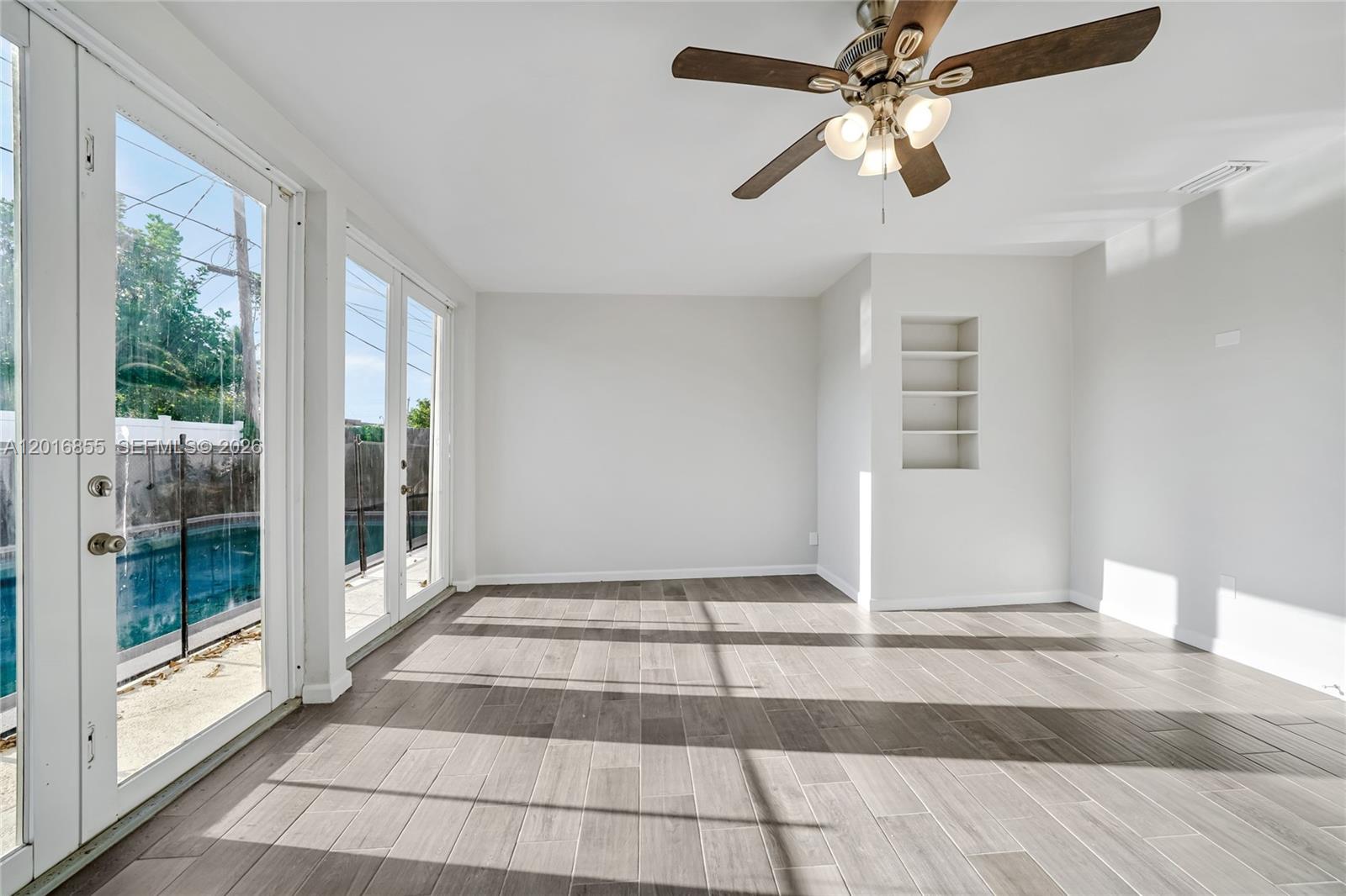 ORIOLE ESTATES SEC 4 - Residential