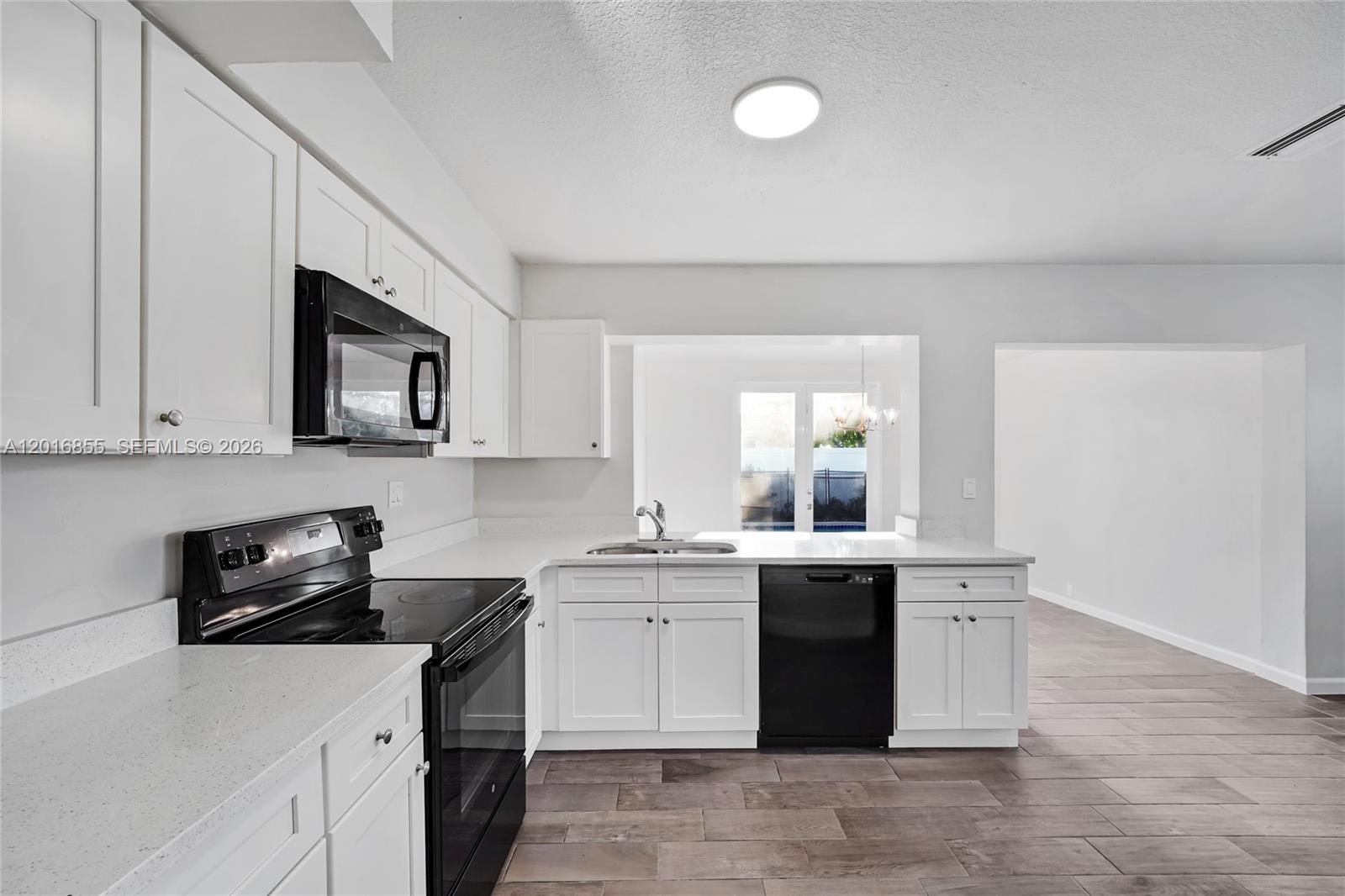 ORIOLE ESTATES SEC 4 - Residential