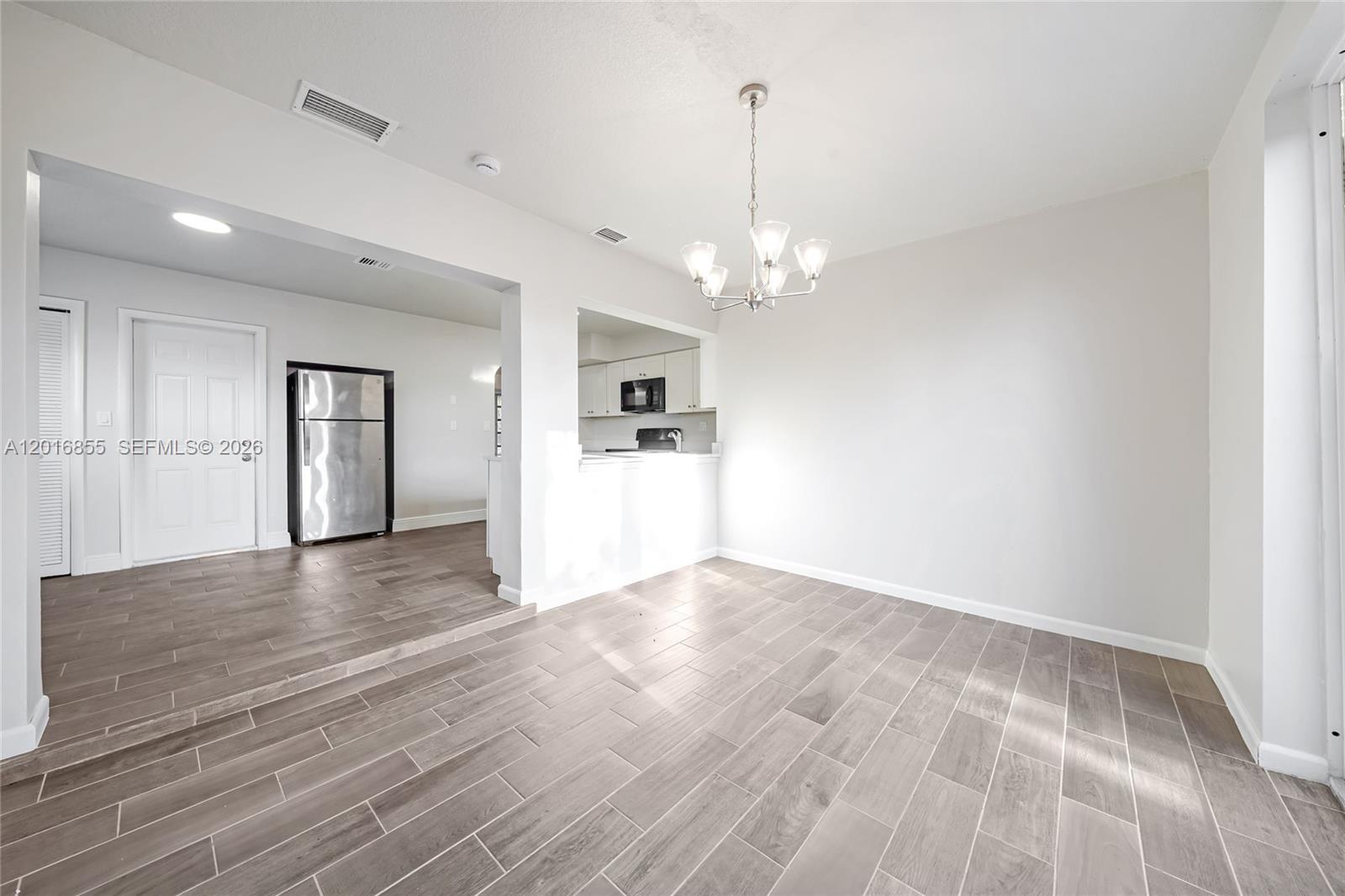 ORIOLE ESTATES SEC 4 - Residential