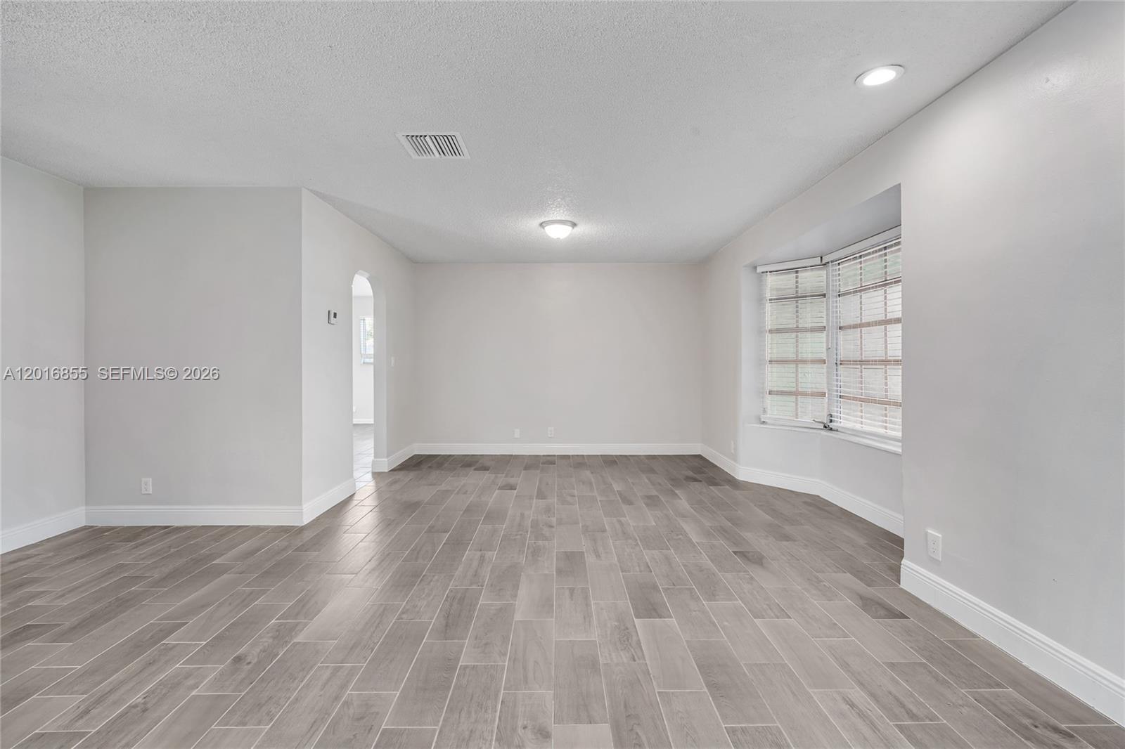 ORIOLE ESTATES SEC 4 - Residential