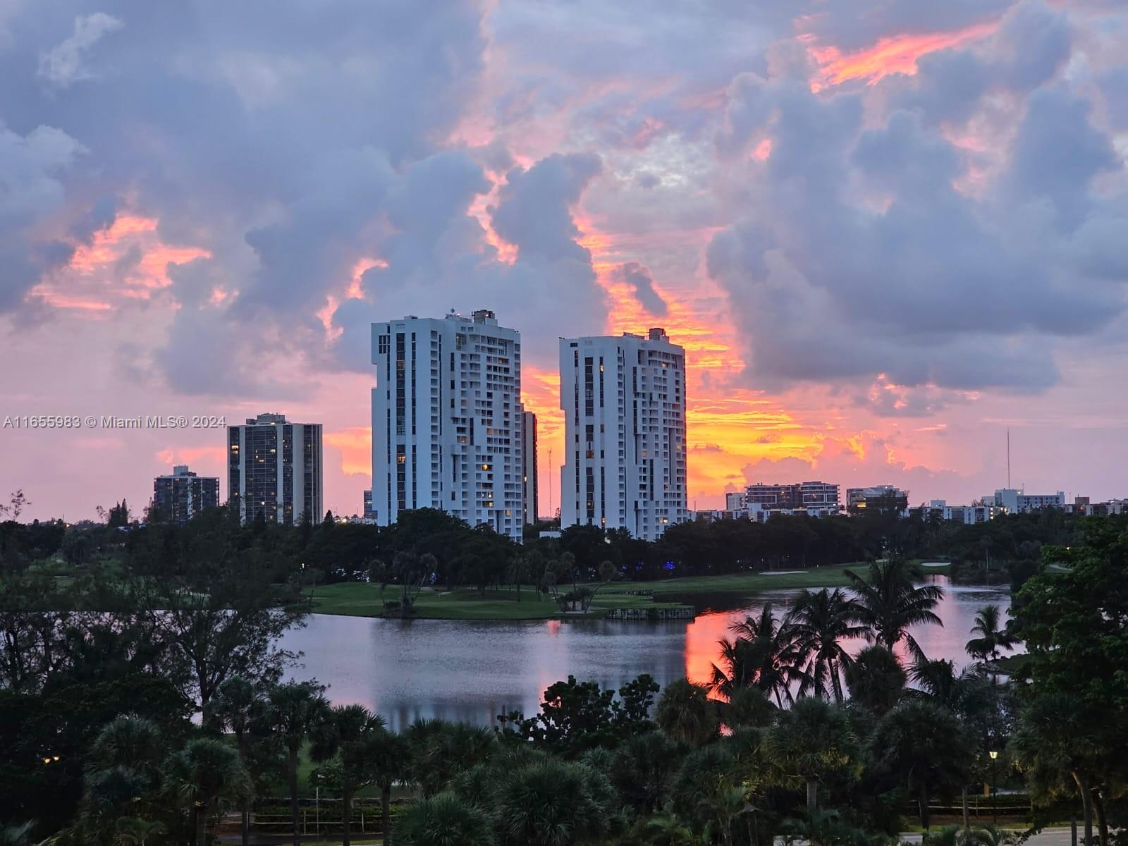 TERRACES NORTH TURNBERRY - Residential