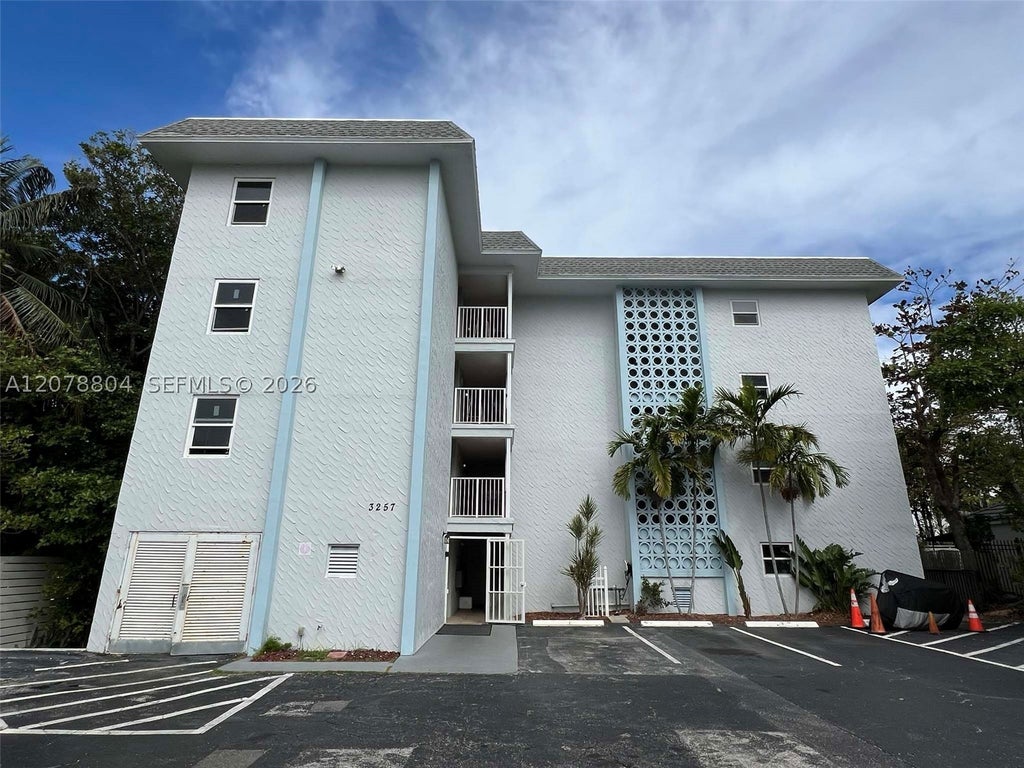 Photo of 3257 NE 13th St #101, Pompano Beach, FL 33062 (MLS # A12078804)
