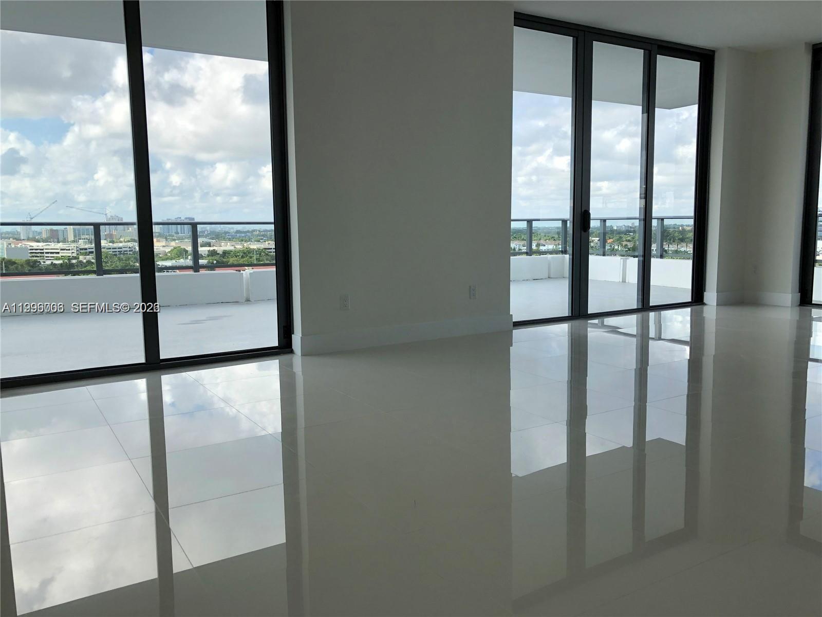 2960 NE 207th St 1101