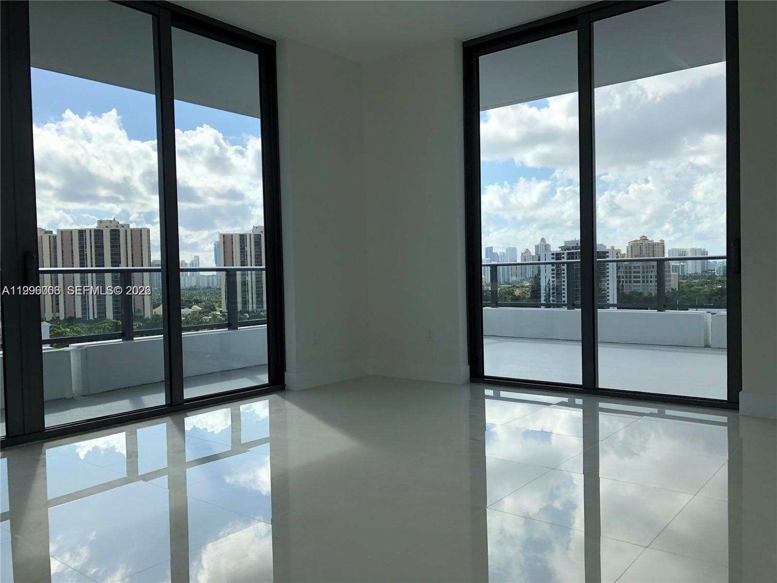 2960 NE 207th St 1101