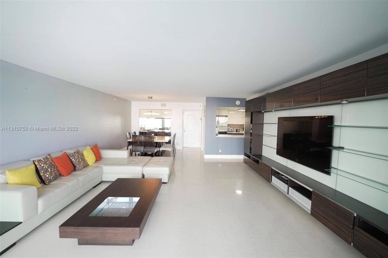 Beautiful, large, fully remodeled unfurnished or furnished 2 bed 2 bath available in the hearth of Sunny Isles Beach, walking distance from the beach close to shops and restaurants. Amenities include Pool, Gym, on site restaurant, on site management, 24/ concierge, gated security. The price includes internet service.
Minimum 6 months lease, but it can be anywhere between 6-12 months