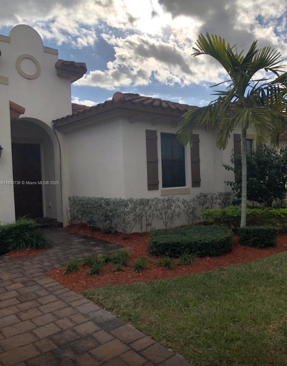 15400 SW 176 LN