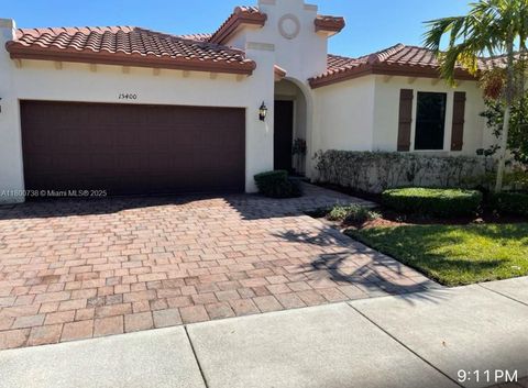 15400 SW 176 LN Miami FL 33187