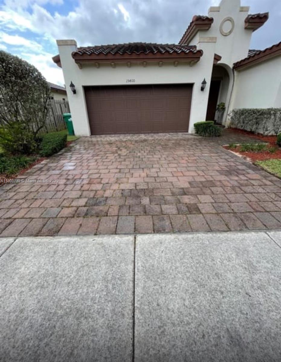15400 SW 176 LN