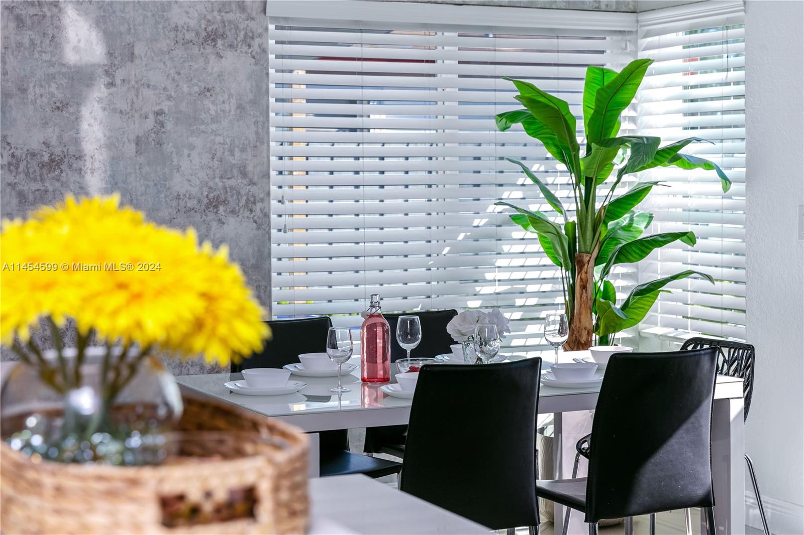 DRIFTWOOD ESTATES NO 23 - Residential Lease