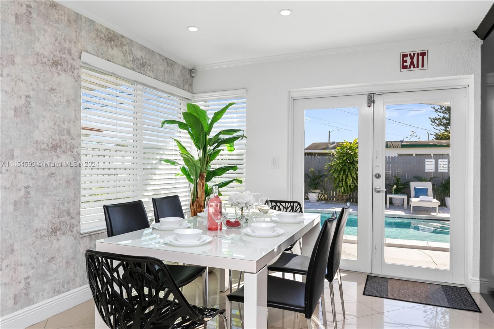 DRIFTWOOD ESTATES NO 23 - Residential Lease