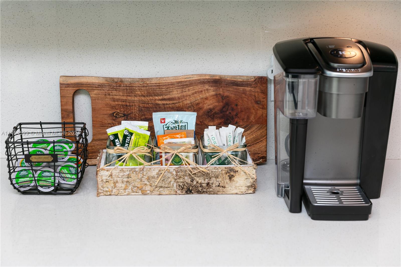 DRIFTWOOD ESTATES NO 23 - Residential Lease