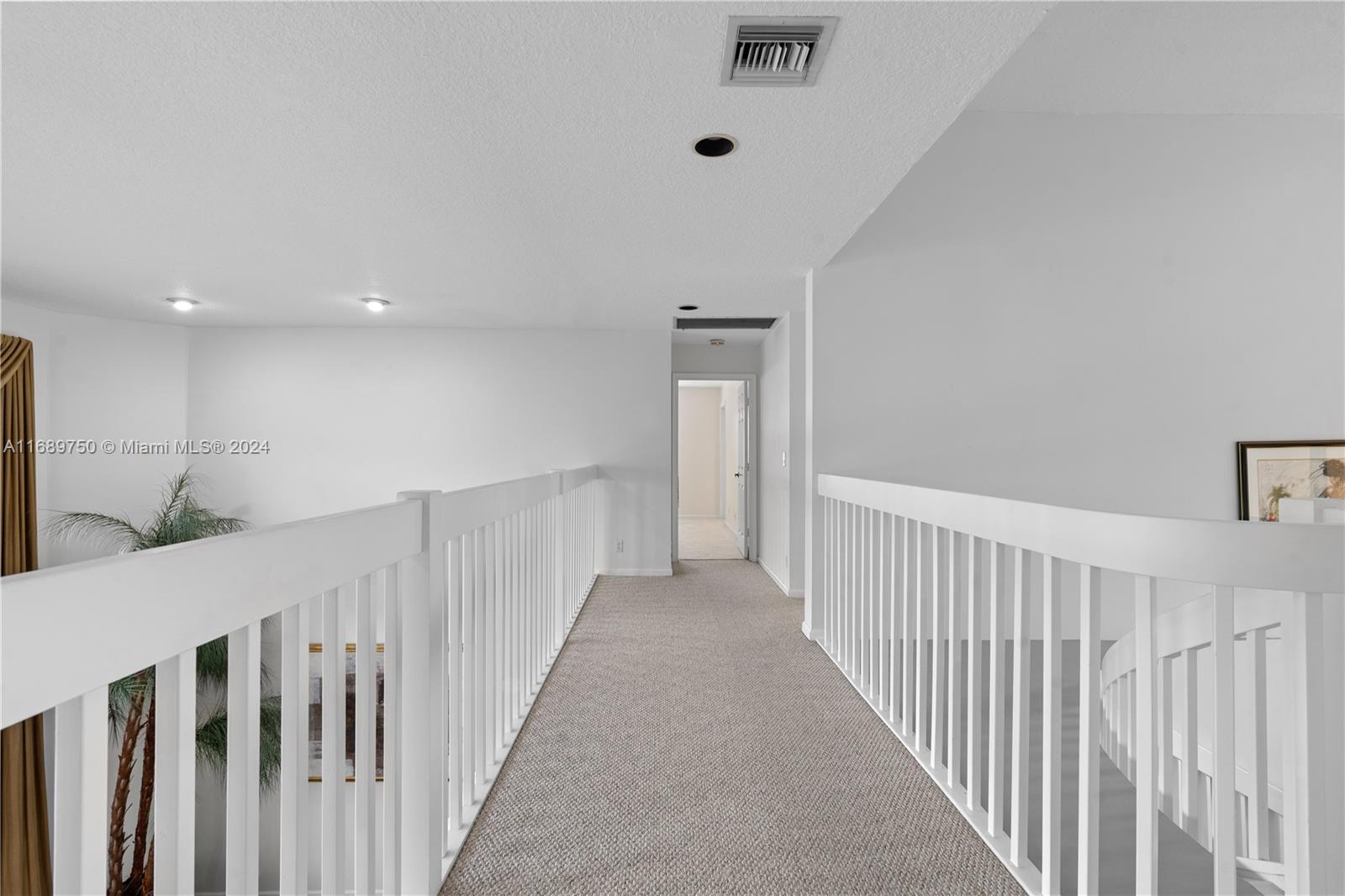 SEASONS - Residential
