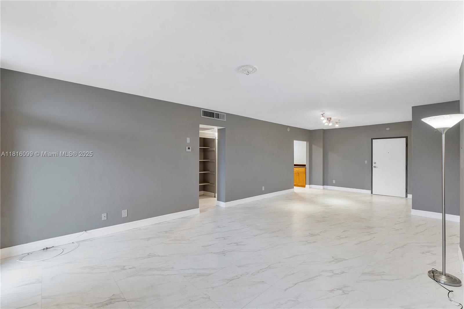 GABLES WATERWAY TOWERS CO - Residential