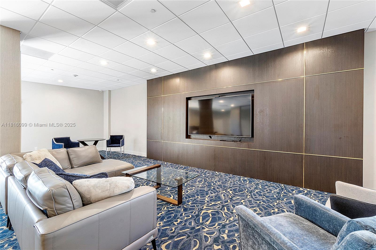 GABLES WATERWAY TOWERS CO - Residential