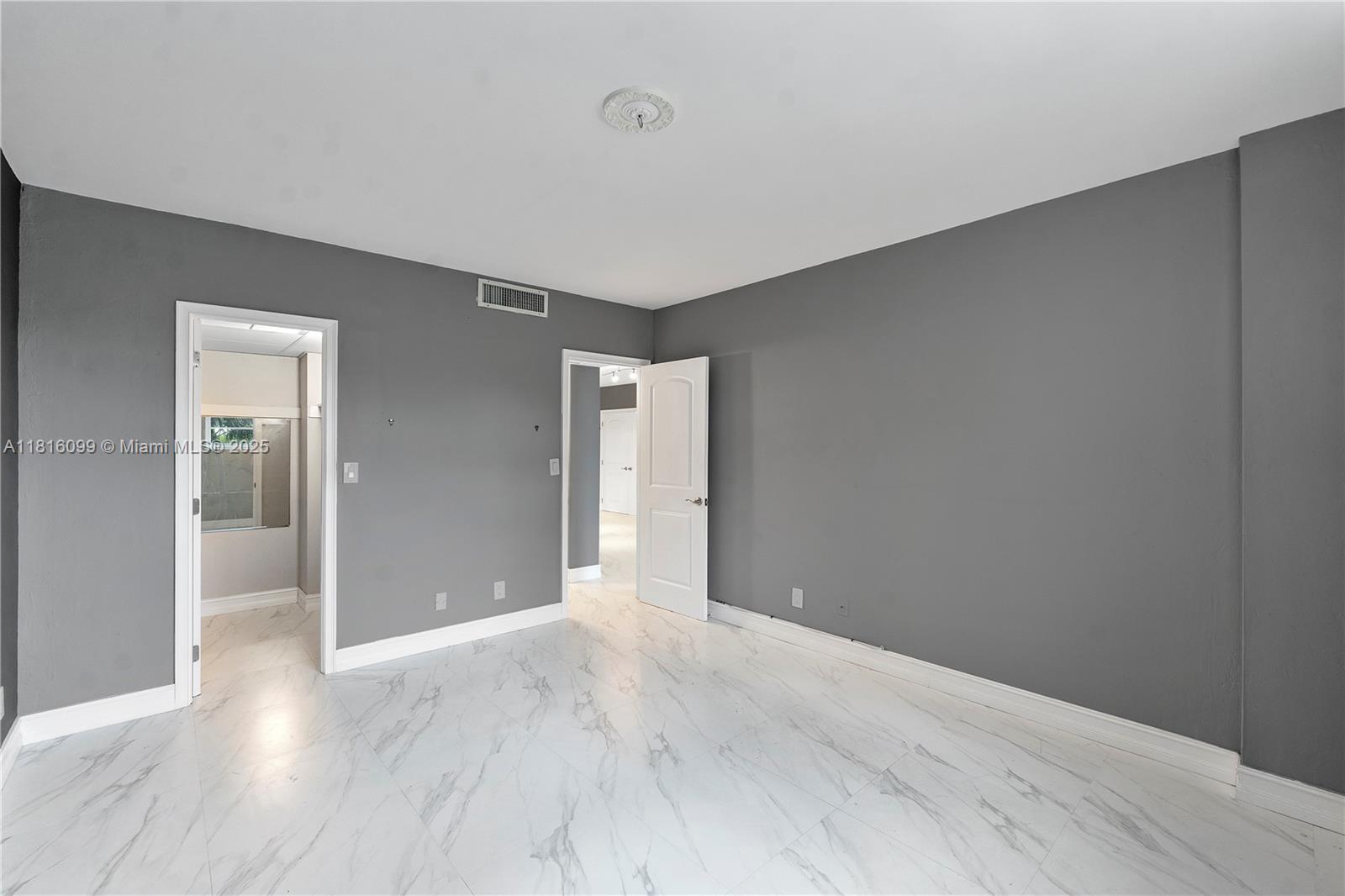 GABLES WATERWAY TOWERS CO - Residential