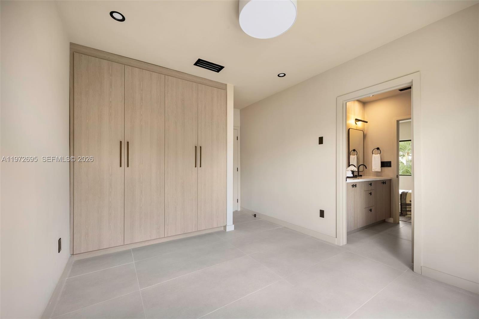 BRICKELL ESTATES - Residential