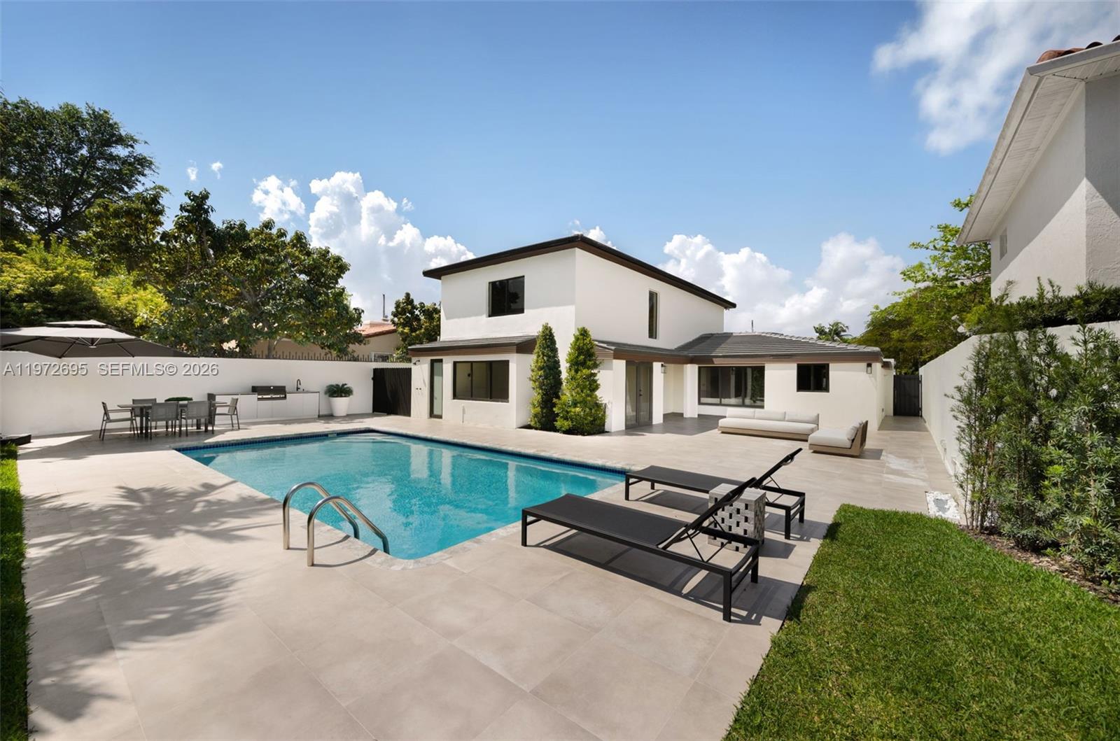 BRICKELL ESTATES - Residential