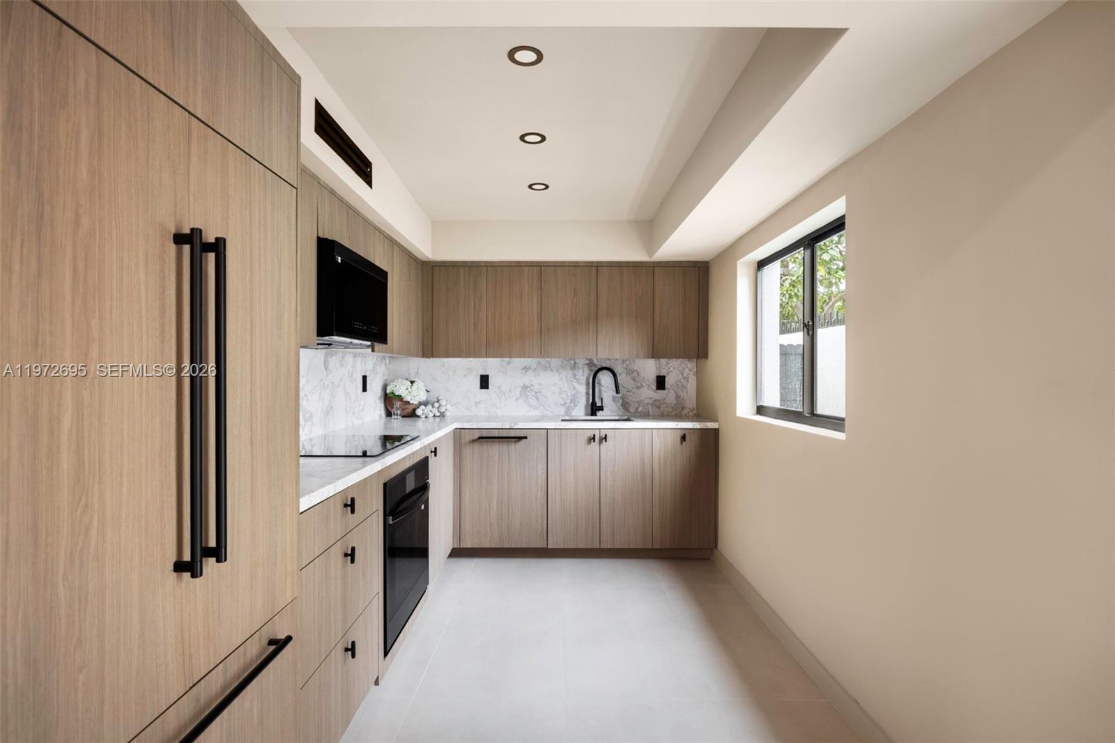 BRICKELL ESTATES - Residential