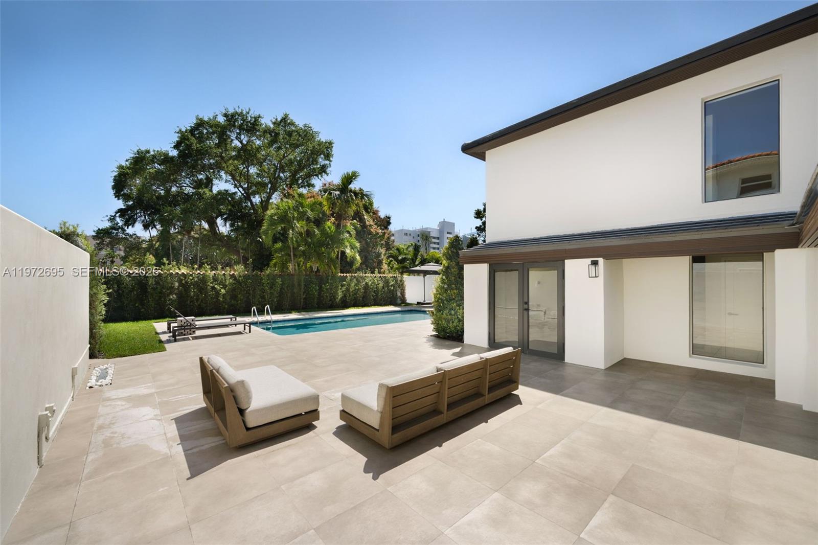 BRICKELL ESTATES - Residential