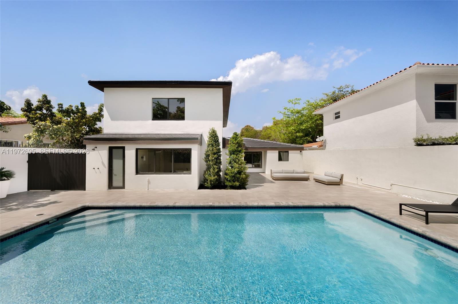 BRICKELL ESTATES - Residential