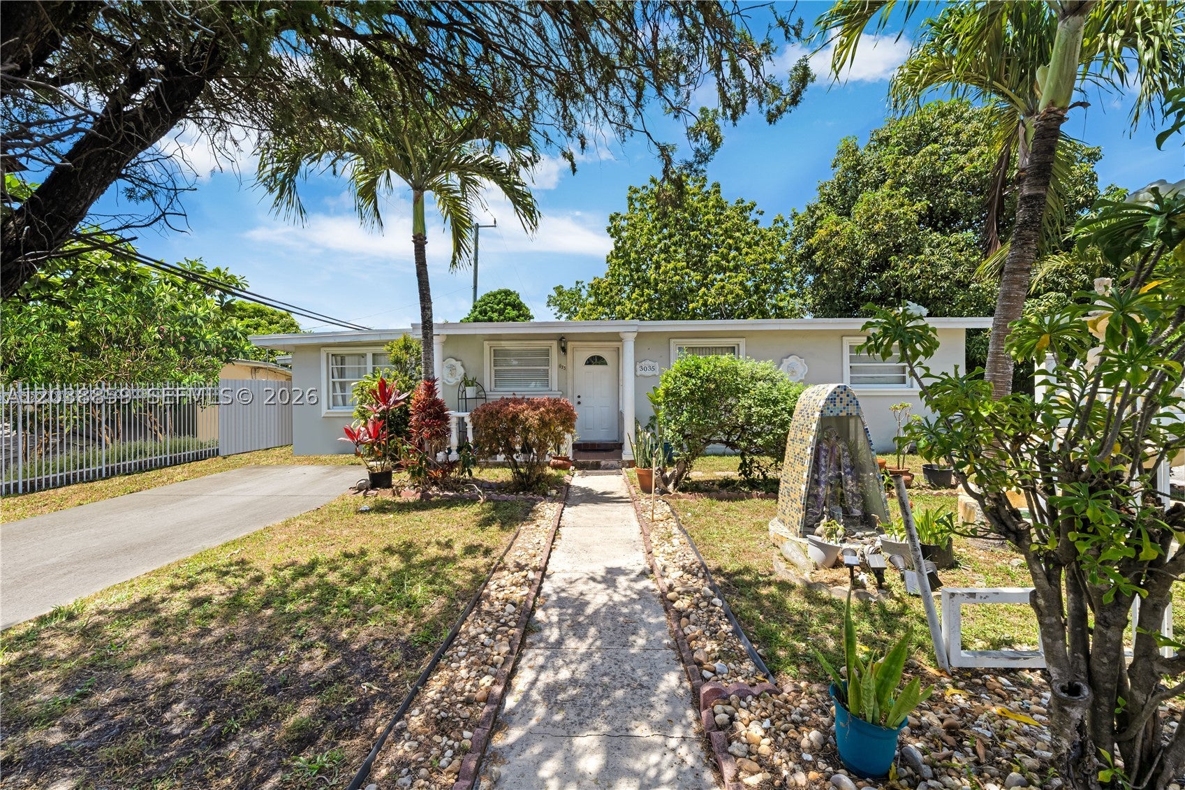 3035 NW 83 St, Miami FL 33147