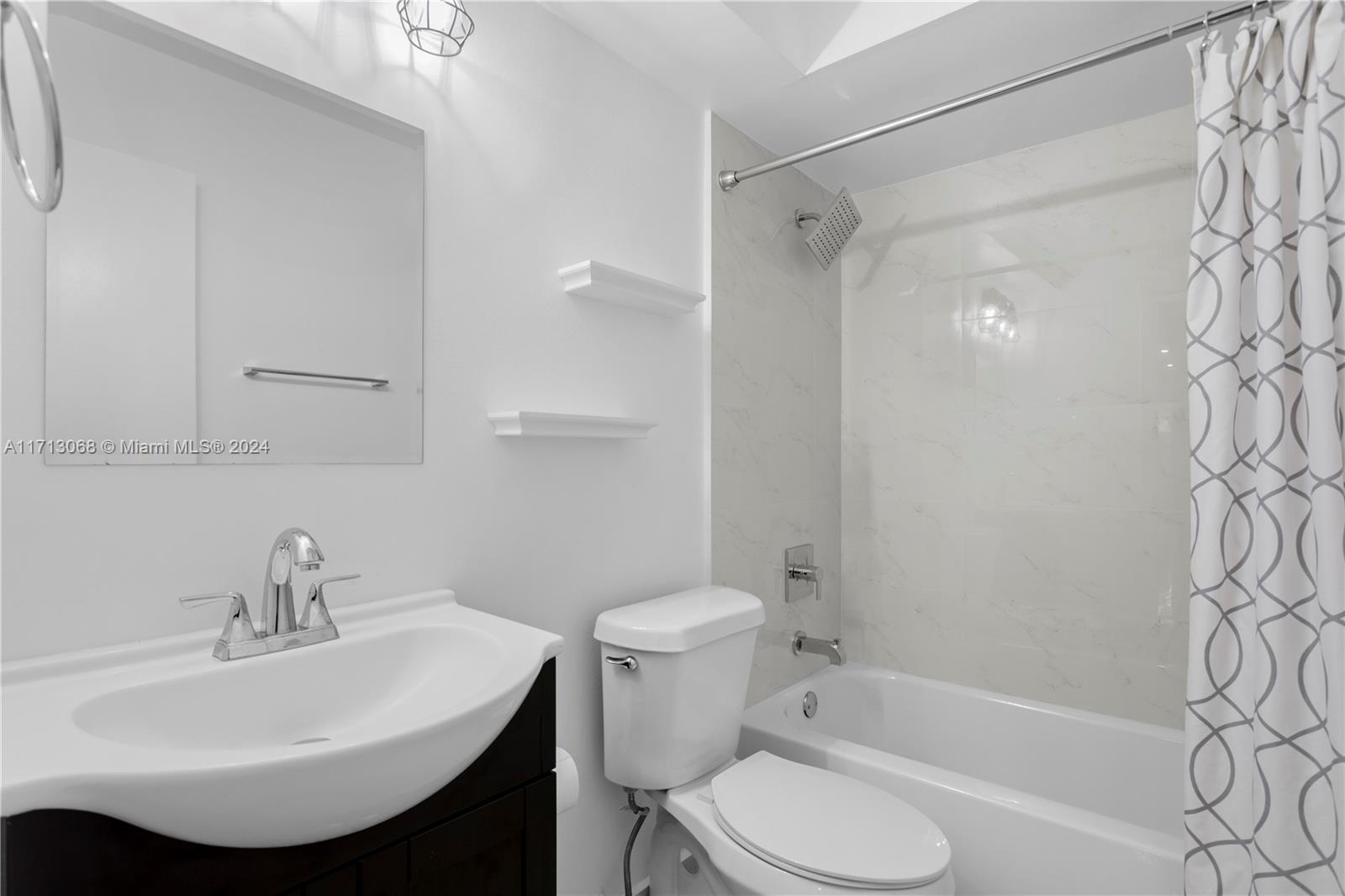 LKS OF MEADOW VILG HOMES - Residential Lease
