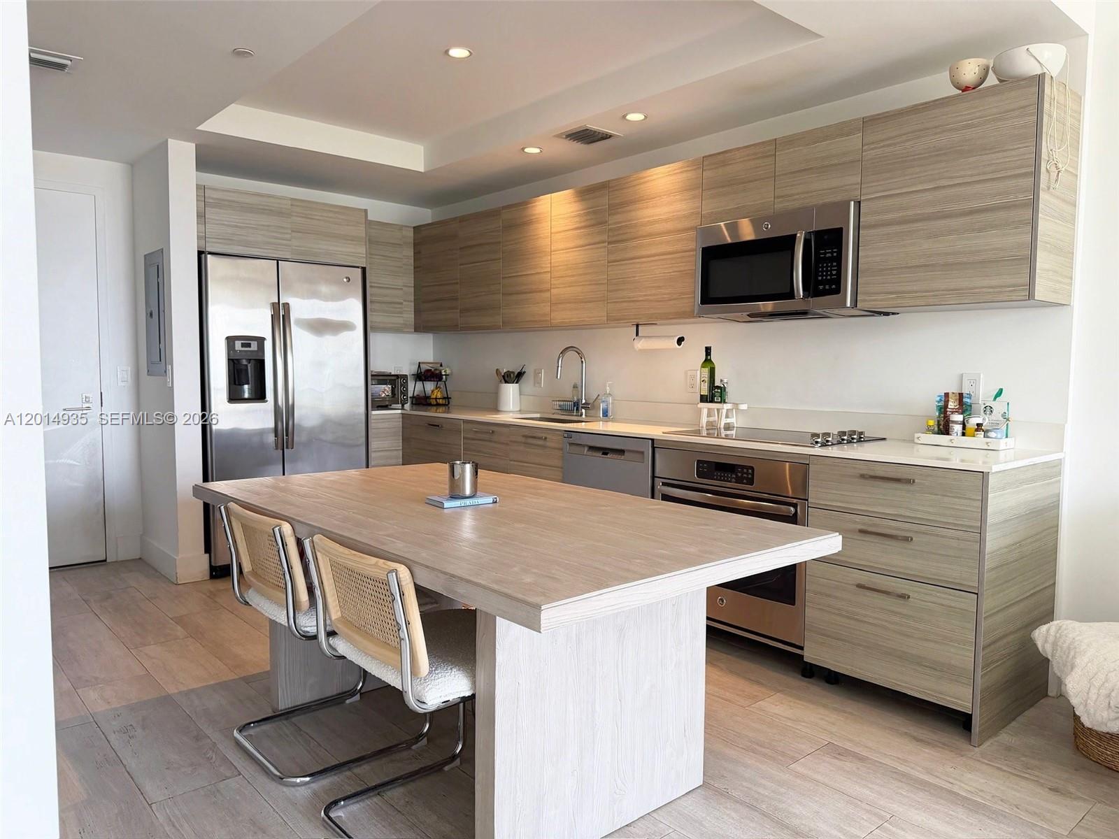 3401 MIDTOWN CONDO - Residential Lease