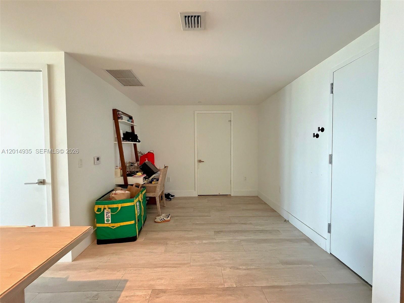 3401 MIDTOWN CONDO - Residential Lease
